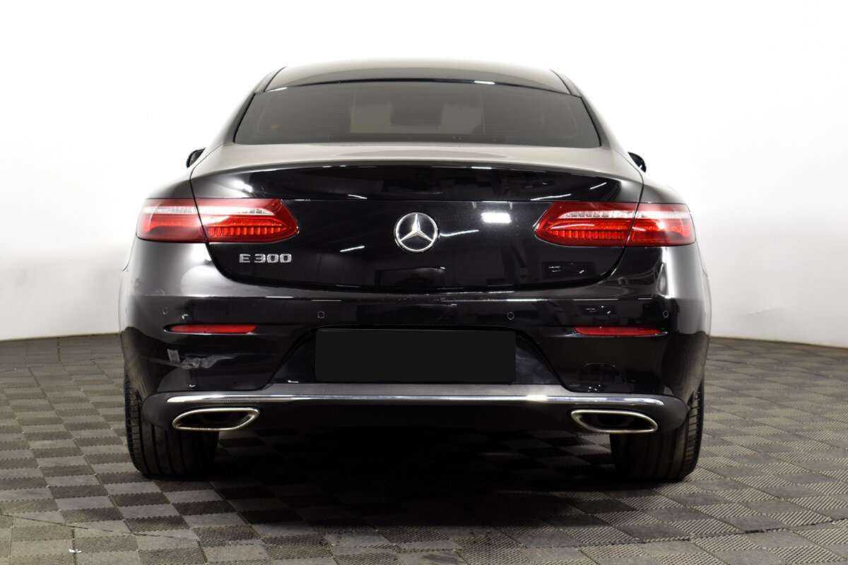 Mercedes-Benz E-Класс 300, 2017 - 126 000 км. | Фото №5