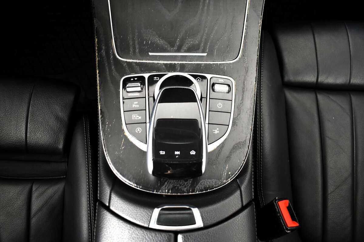 Mercedes-Benz E-Класс 300, 2017 Фото №14