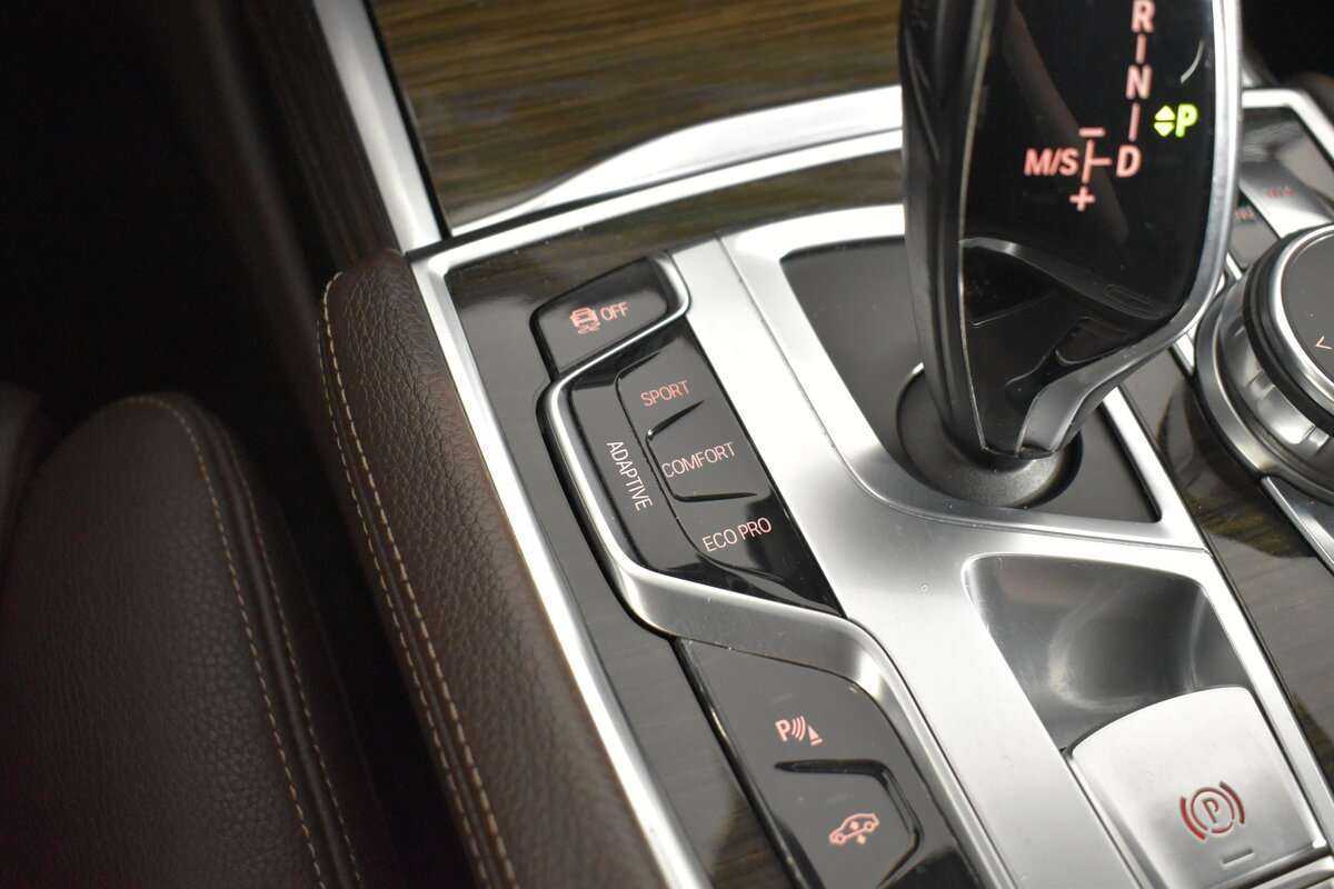 BMW 7 серии Long 730Ld xDrive, 2017 Фото №24