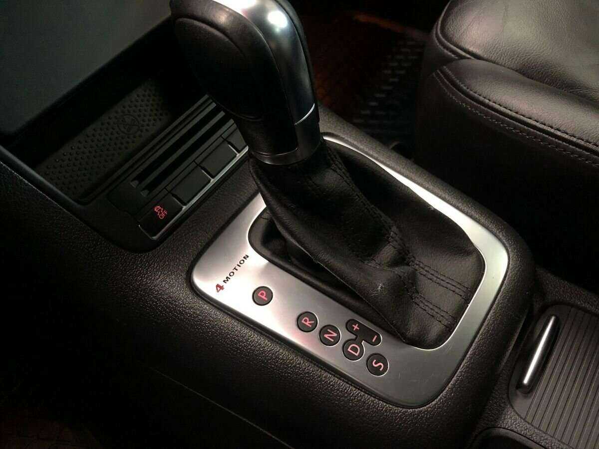 Volkswagen Tiguan, 2011 Фото №14