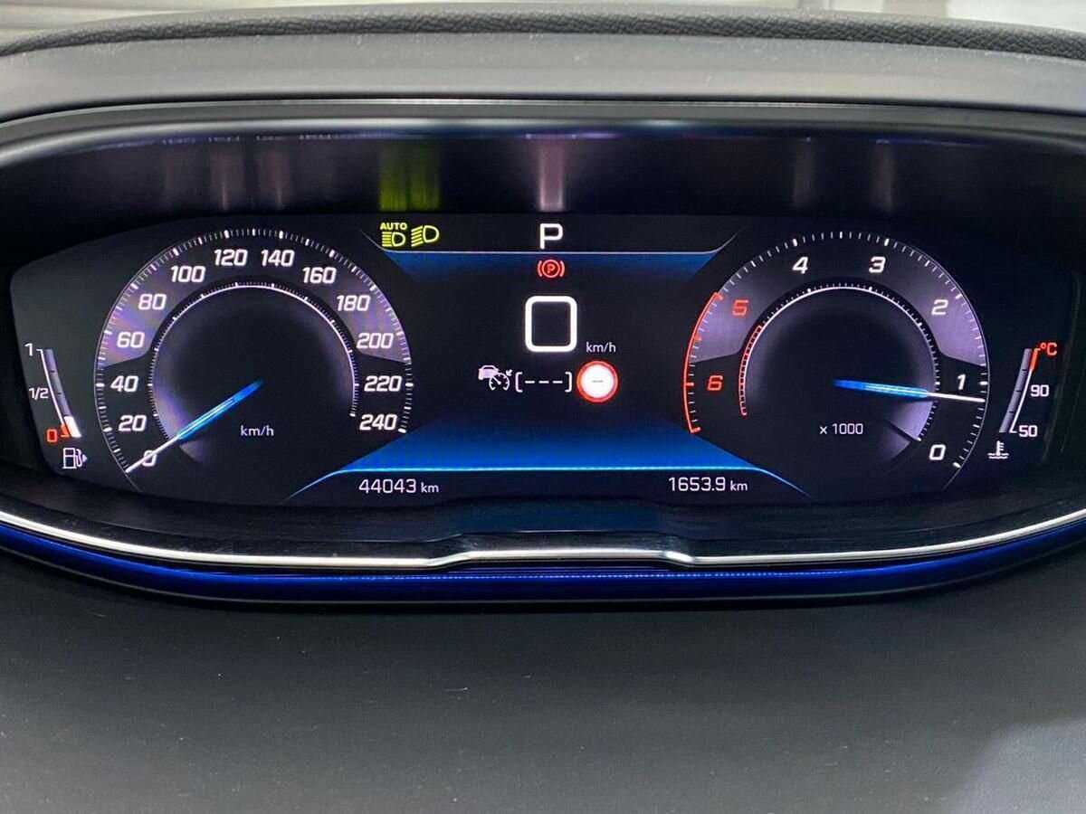 Peugeot 5008, 2021 Фото №13