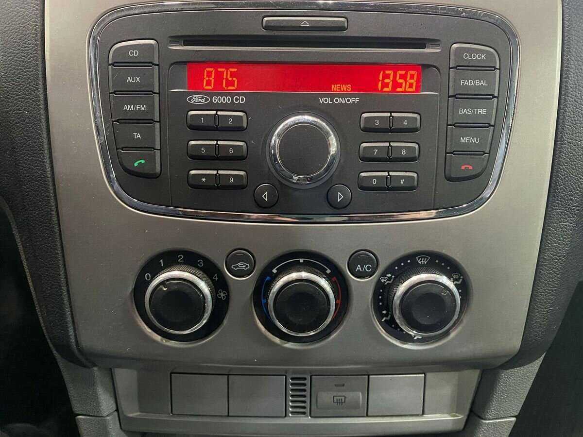 Ford Focus, 2008 Фото №13