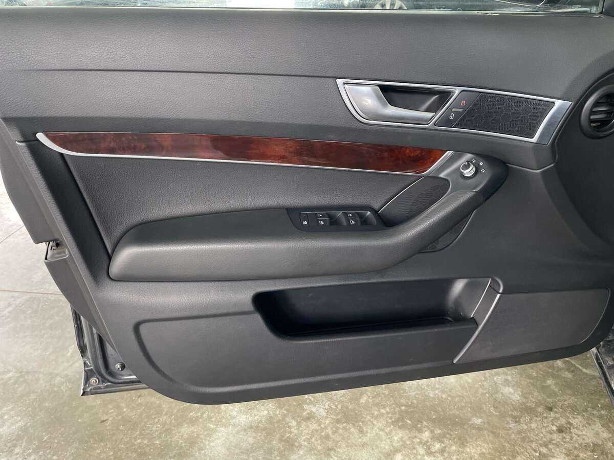 Audi A6, 2010 Фото №19