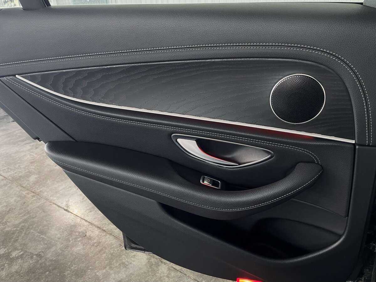 Mercedes-Benz E-Класс 220 d, 2018 Фото №24