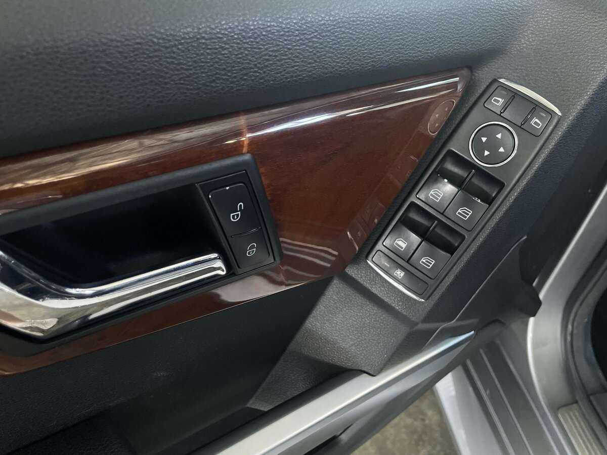 Mercedes-Benz GLK-Класс 350, 2009 Фото №26