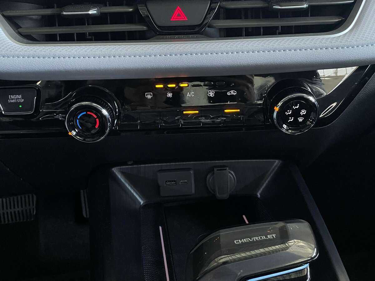 Chevrolet Monza, 2023 Фото №12