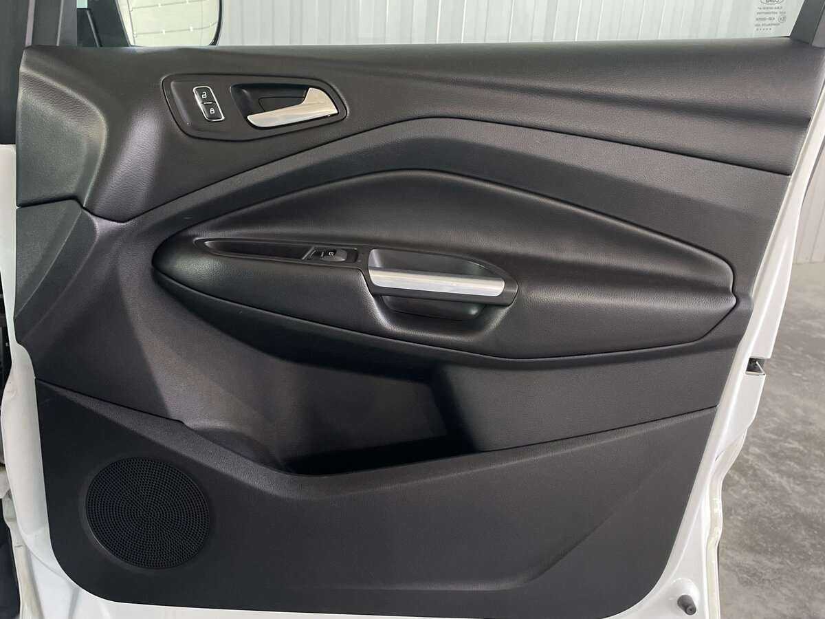 Ford Kuga, 2015 Фото №22