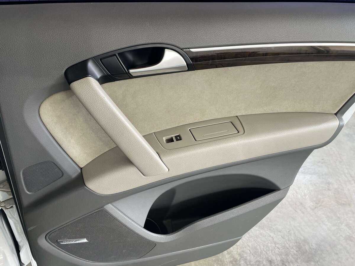 Audi Q7, 2011 Фото №25