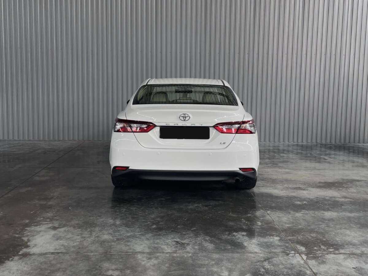 Toyota Camry, 2022 Фото №6