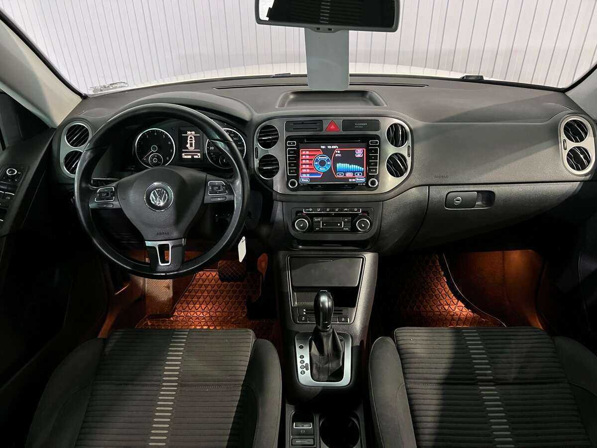 Volkswagen Tiguan, 2011 Фото №11
