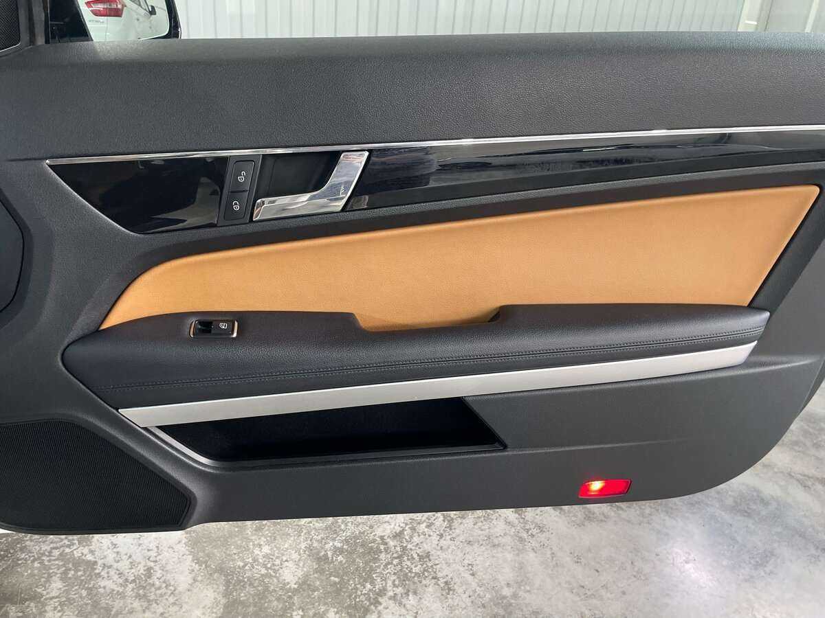 Mercedes-Benz E-Класс 250 5G-Tronic, 2011 Фото №22