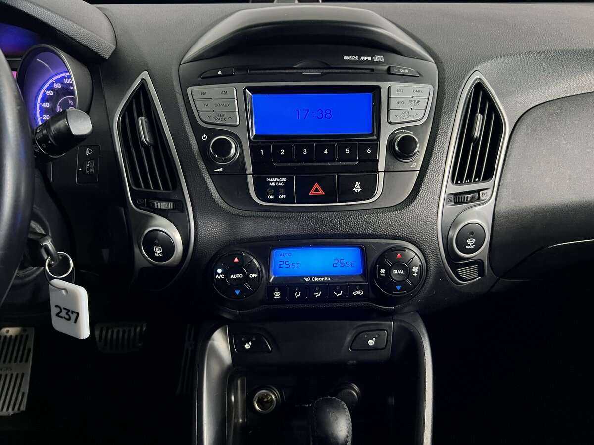 Hyundai ix35, 2011 Фото №12