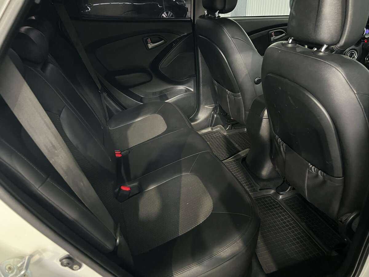 Hyundai ix35, 2011 Фото №17