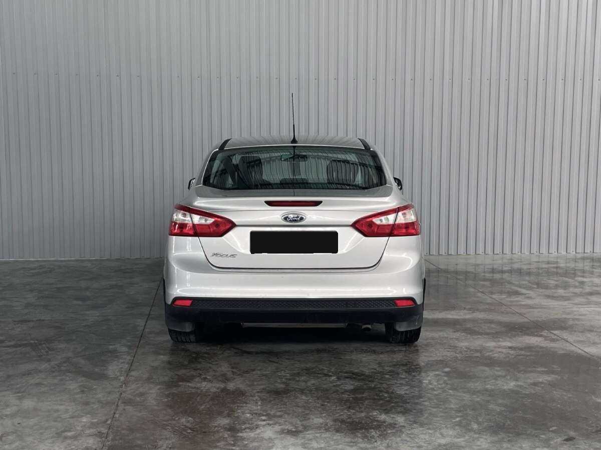 Ford Focus, 2011 Фото №6