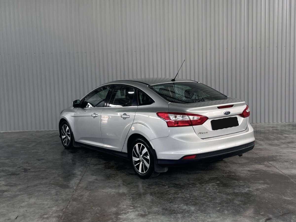 Ford Focus, 2011 Фото №7