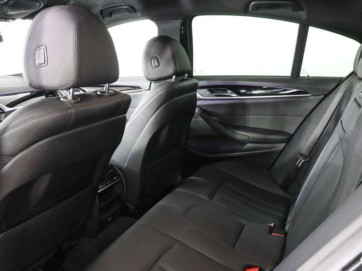 BMW 5 серии 520d xDrive, 2020 Фото №10