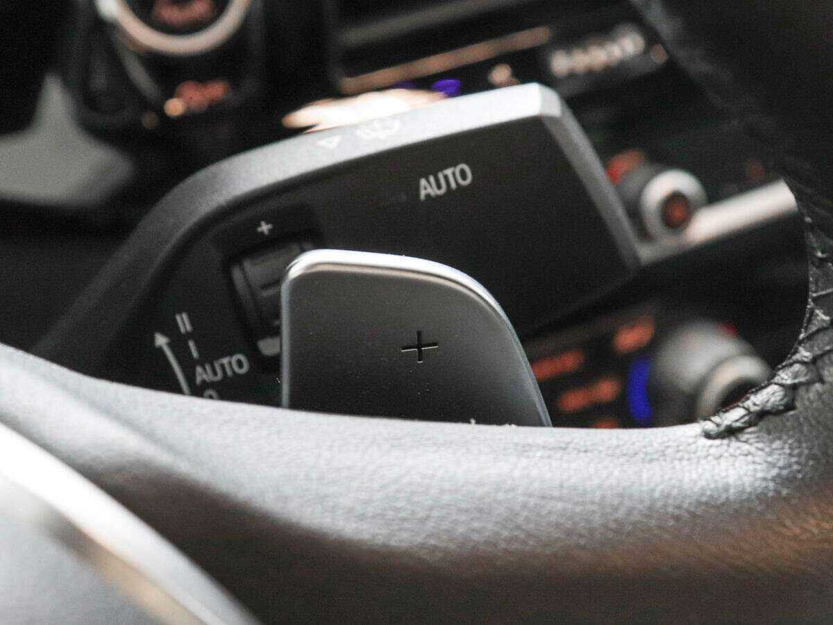 BMW 5 серии 520d xDrive, 2020 Фото №12