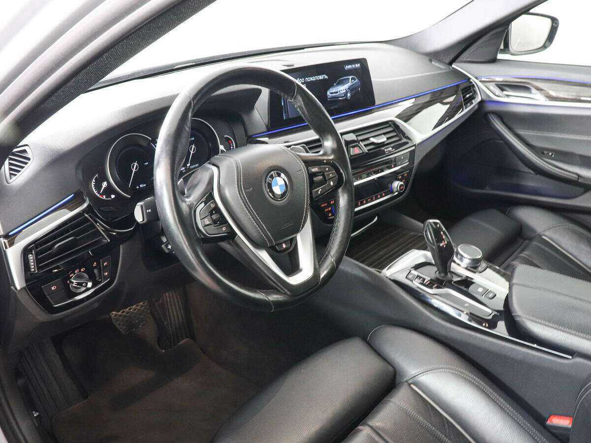 BMW 5 серии 530i xDrive, 2017 - 130 680 км. | Фото №8