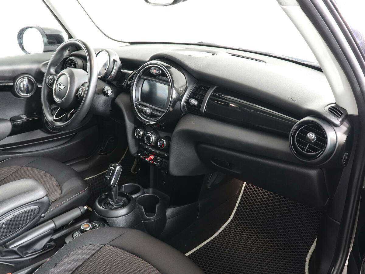 Mini Hatch Cooper, 2020 Фото №10