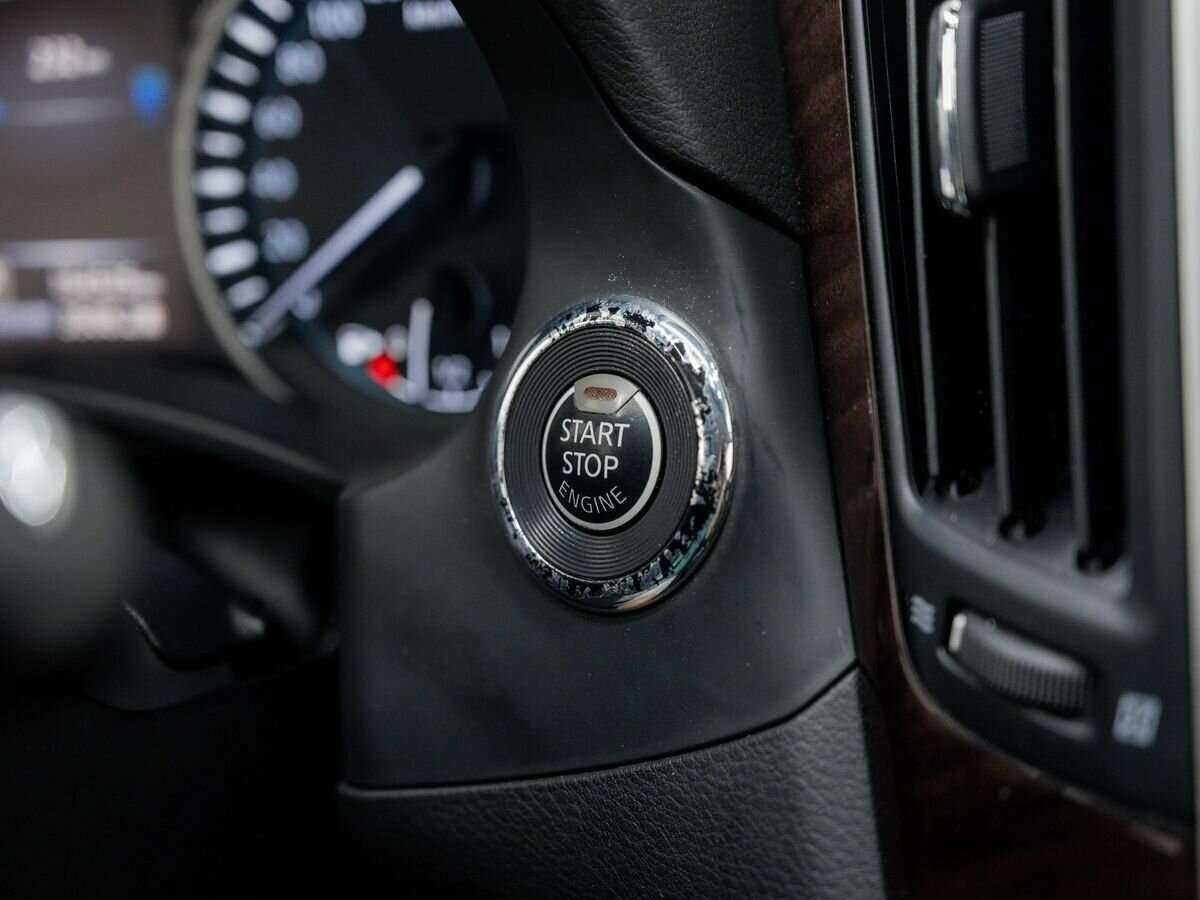 Infiniti Q50, 2017 Фото №20