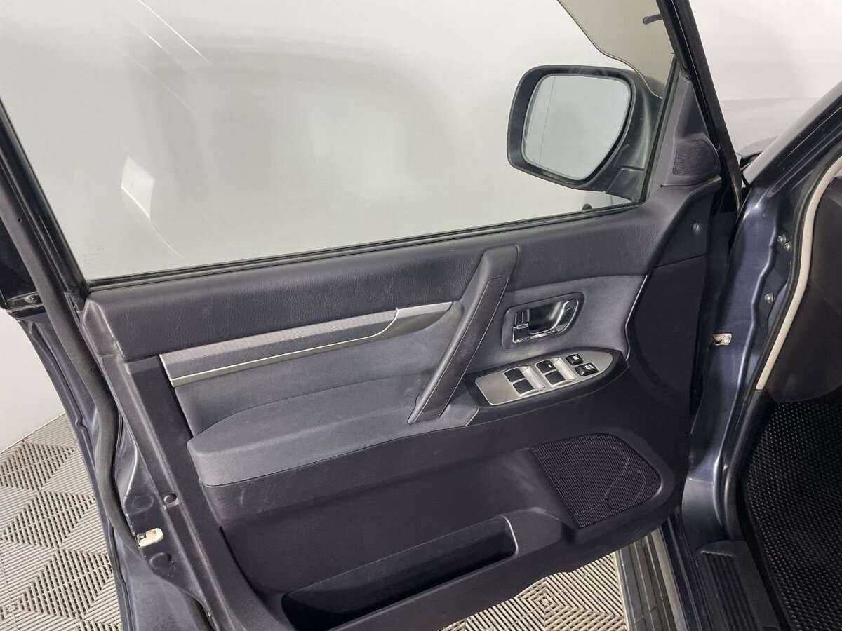 Mitsubishi Pajero, 2008 - 318 905 км. | Фото №8