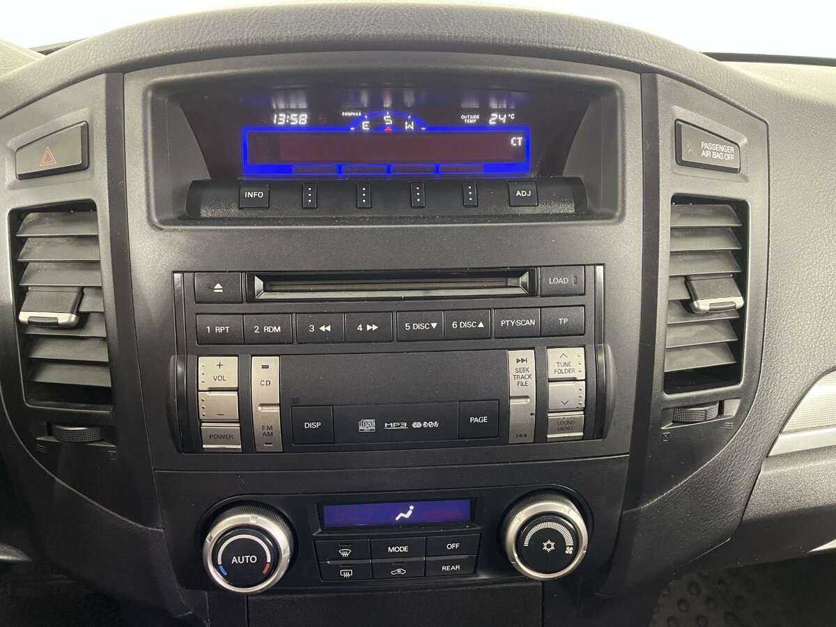 Mitsubishi Pajero, 2008 Фото №12