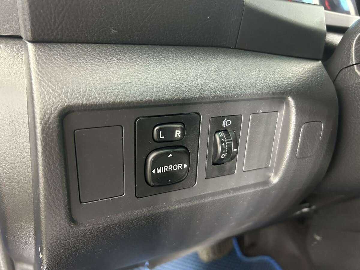 Toyota Corolla Verso, 2006 Фото №9