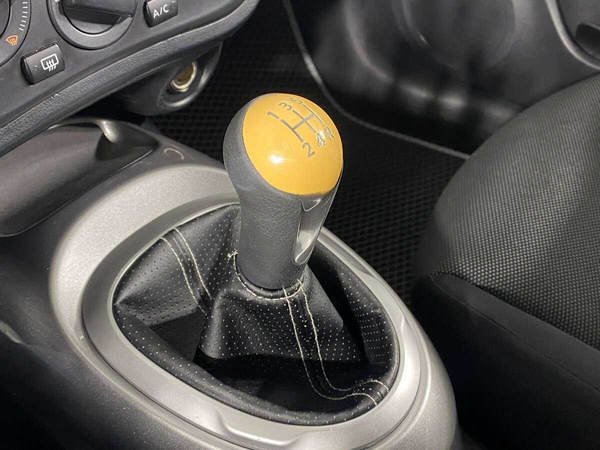 Nissan Juke, 2011 Фото №11