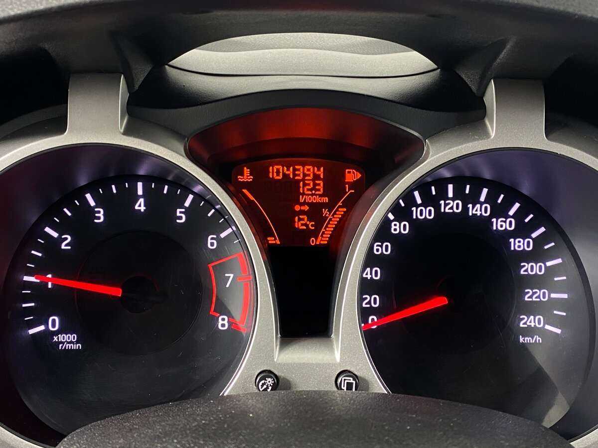 Nissan Juke, 2011 Фото №12