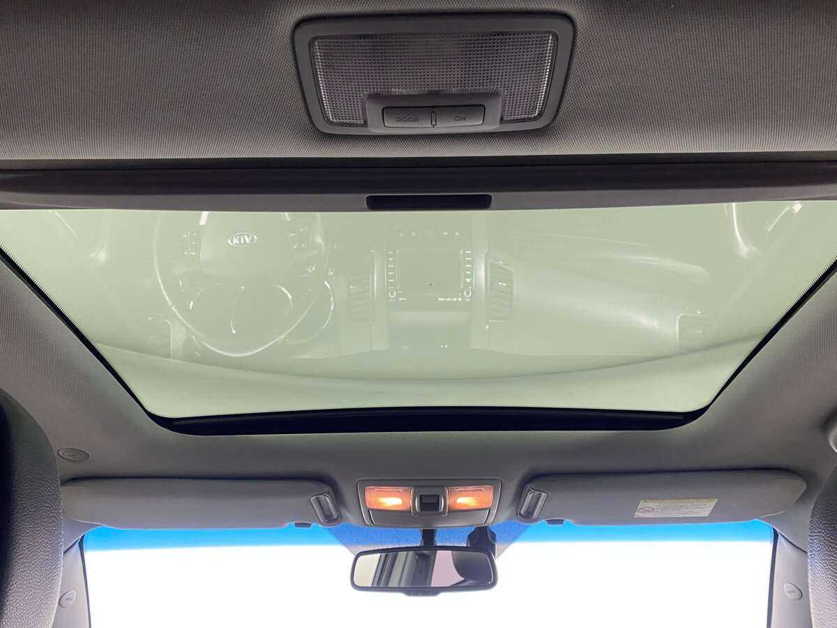 Kia Sorento, 2011 Фото №17