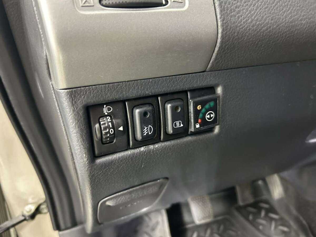 Suzuki Liana, 2004 Фото №9