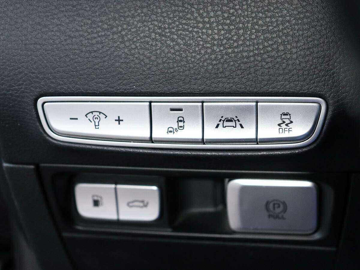 Kia K900, 2019 Фото №25