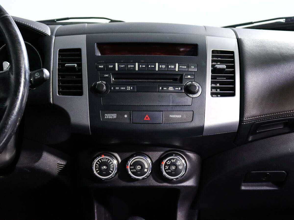 Mitsubishi Outlander, 2011 Фото №11