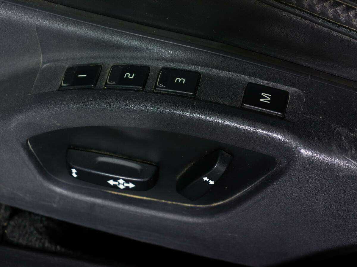 Volvo XC70, 2010 Фото №14