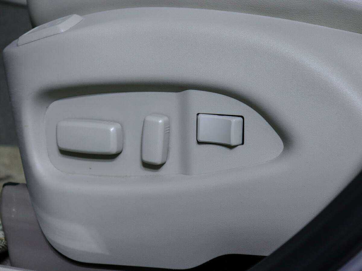 Cadillac SRX, 2011 Фото №16