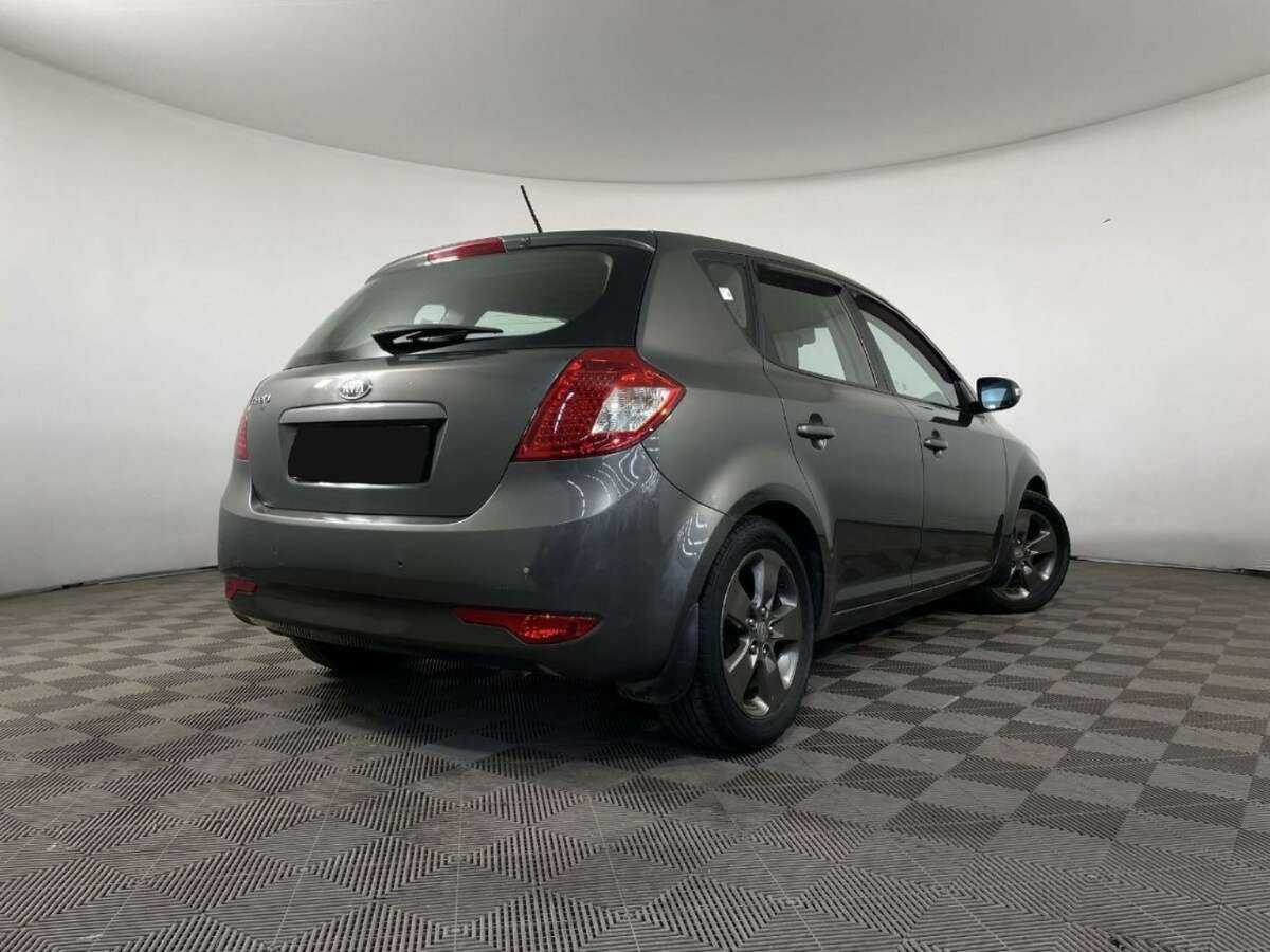 Kia Ceed, 2011 Фото №6