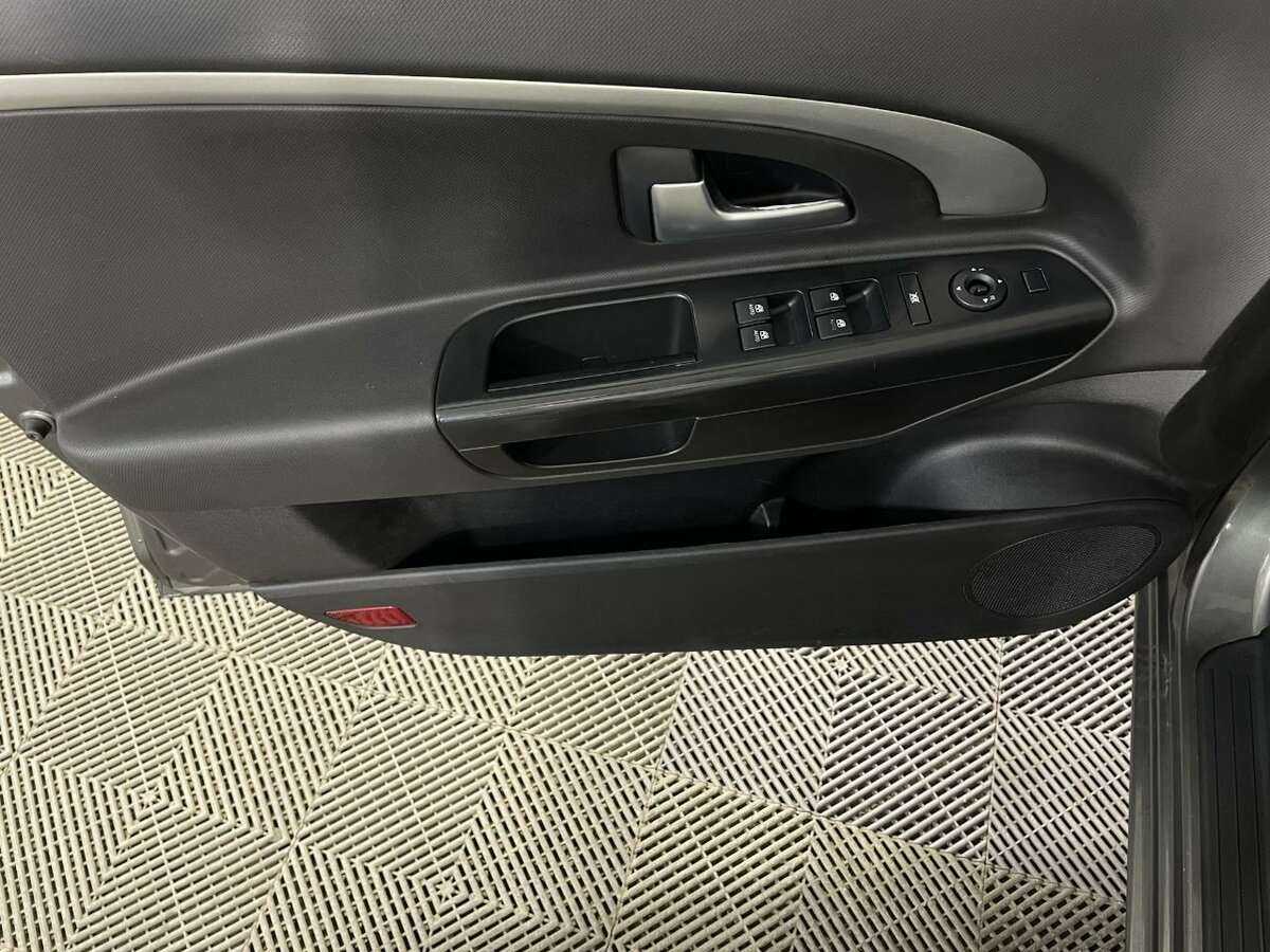 Kia Ceed, 2011 Фото №8