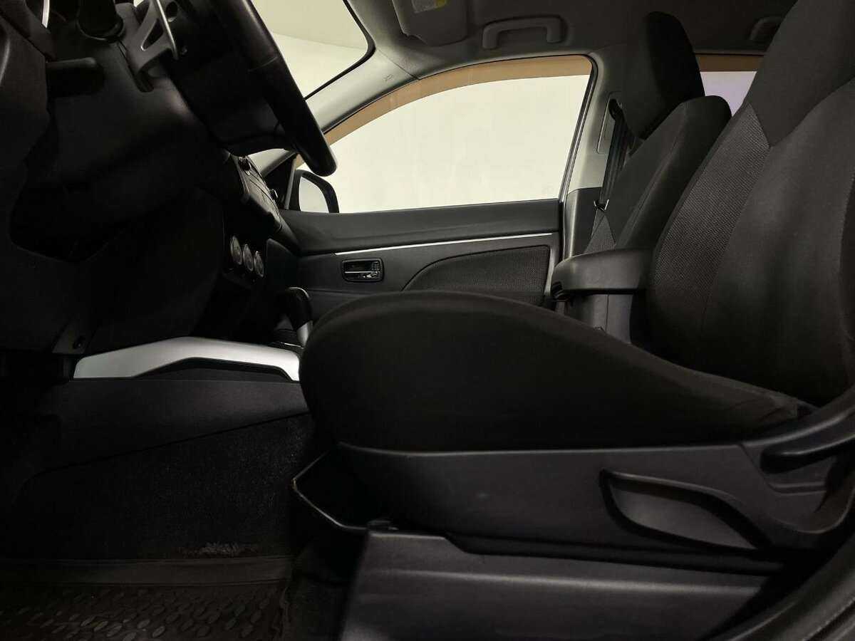 Mitsubishi ASX, 2010 Фото №10