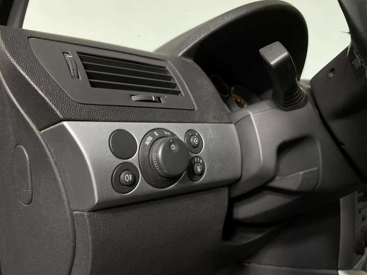 Opel Astra, 2010 Фото №8