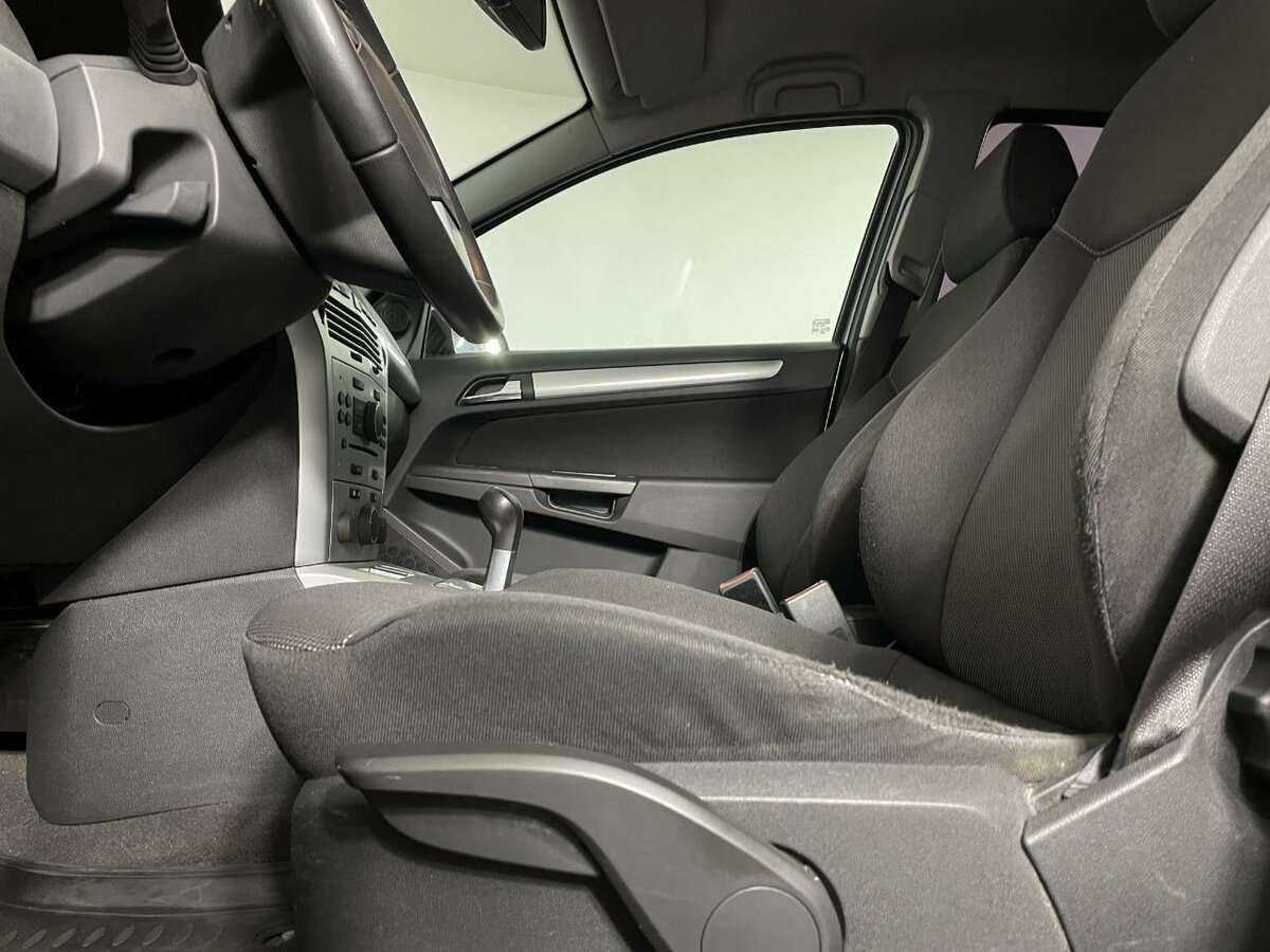 Opel Astra, 2010 Фото №9