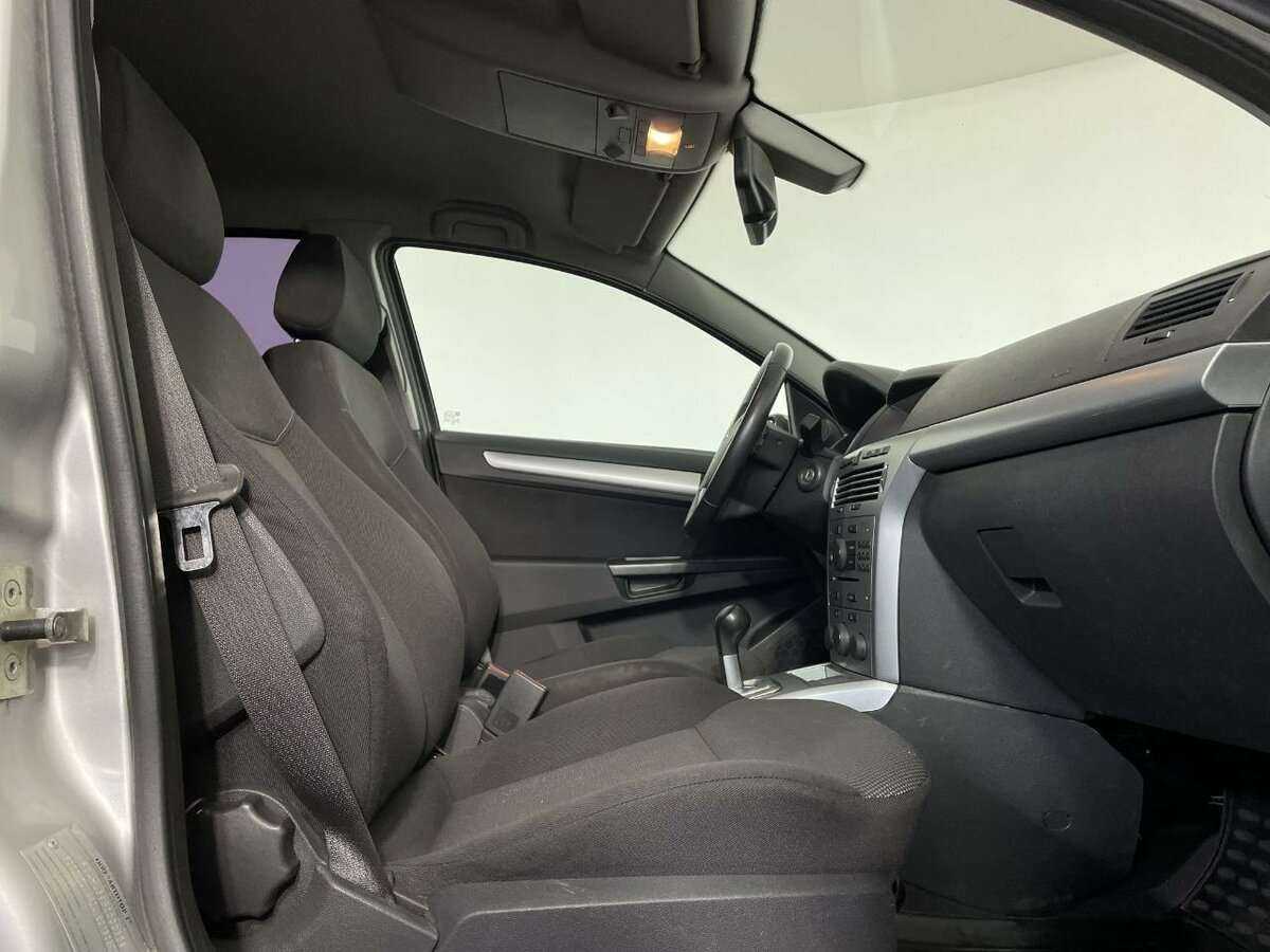 Opel Astra, 2010 Фото №13