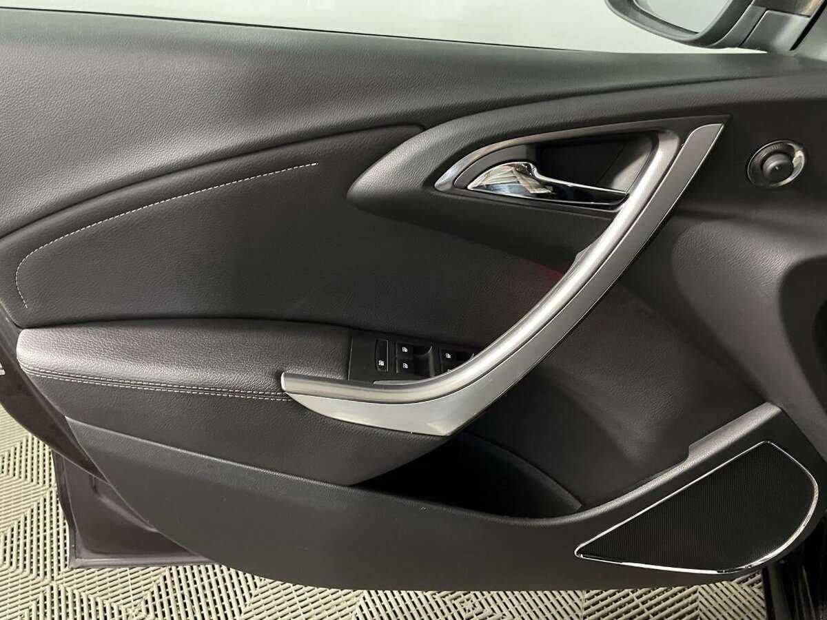 Opel Astra, 2012 - 203 027 км. | Фото №8