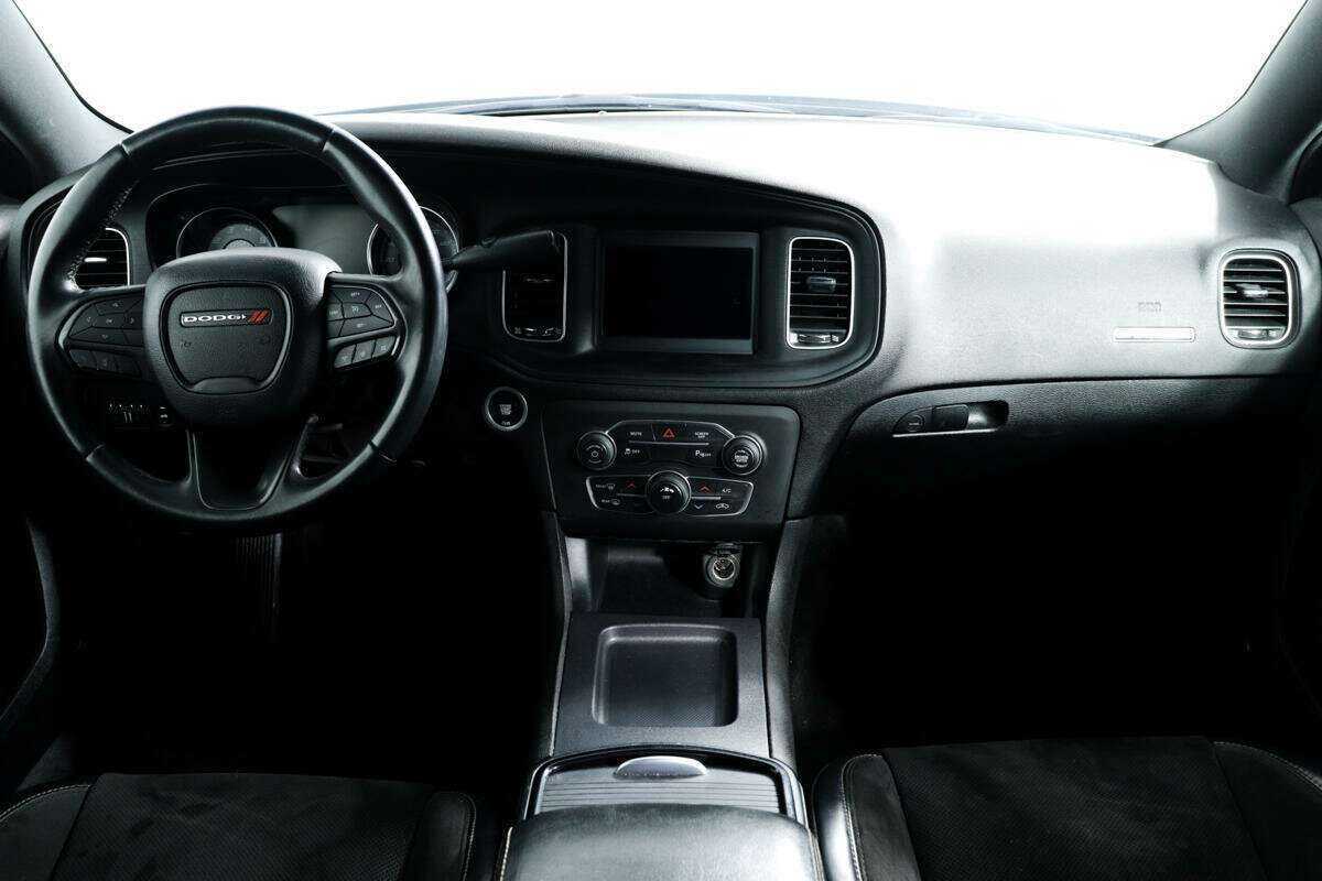 Dodge Charger R__T, 2018 Фото №11