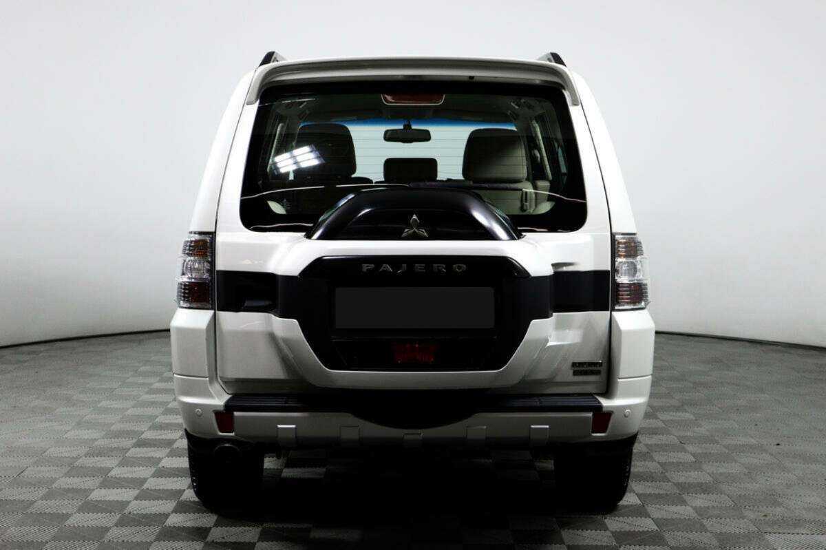 Mitsubishi Pajero, 2019 - 35 250 км. | Фото №6