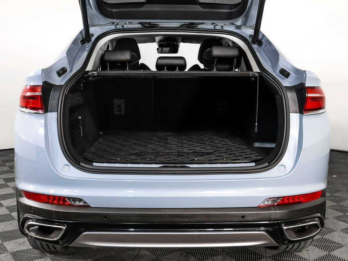 Geely Tugella, 2022 Фото №13