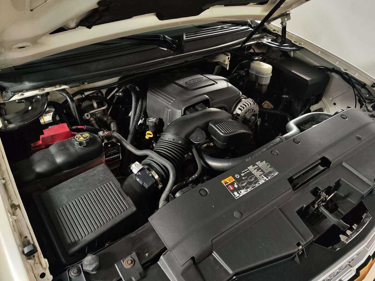 Chevrolet Tahoe 6AT, 2012 Фото №8