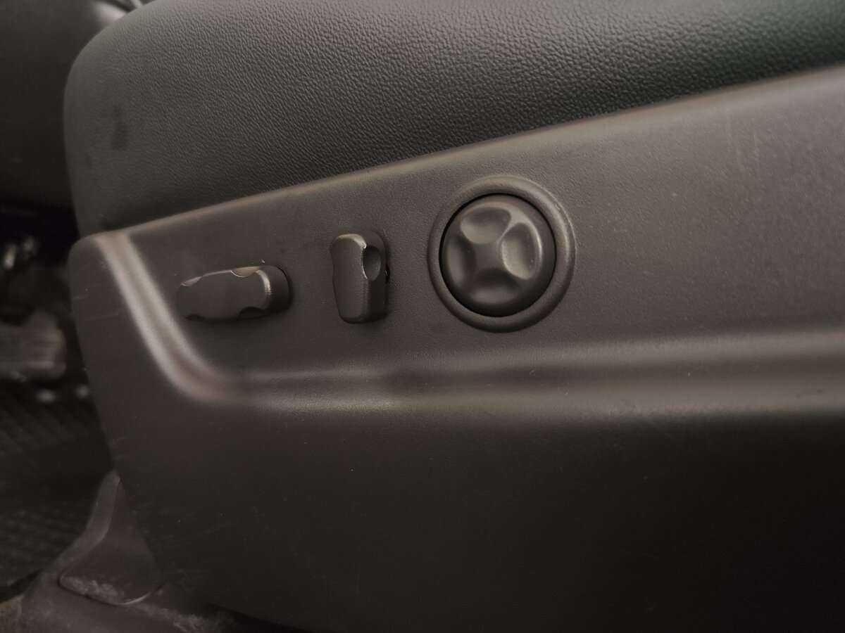 Chevrolet Tahoe 6AT, 2012 Фото №13