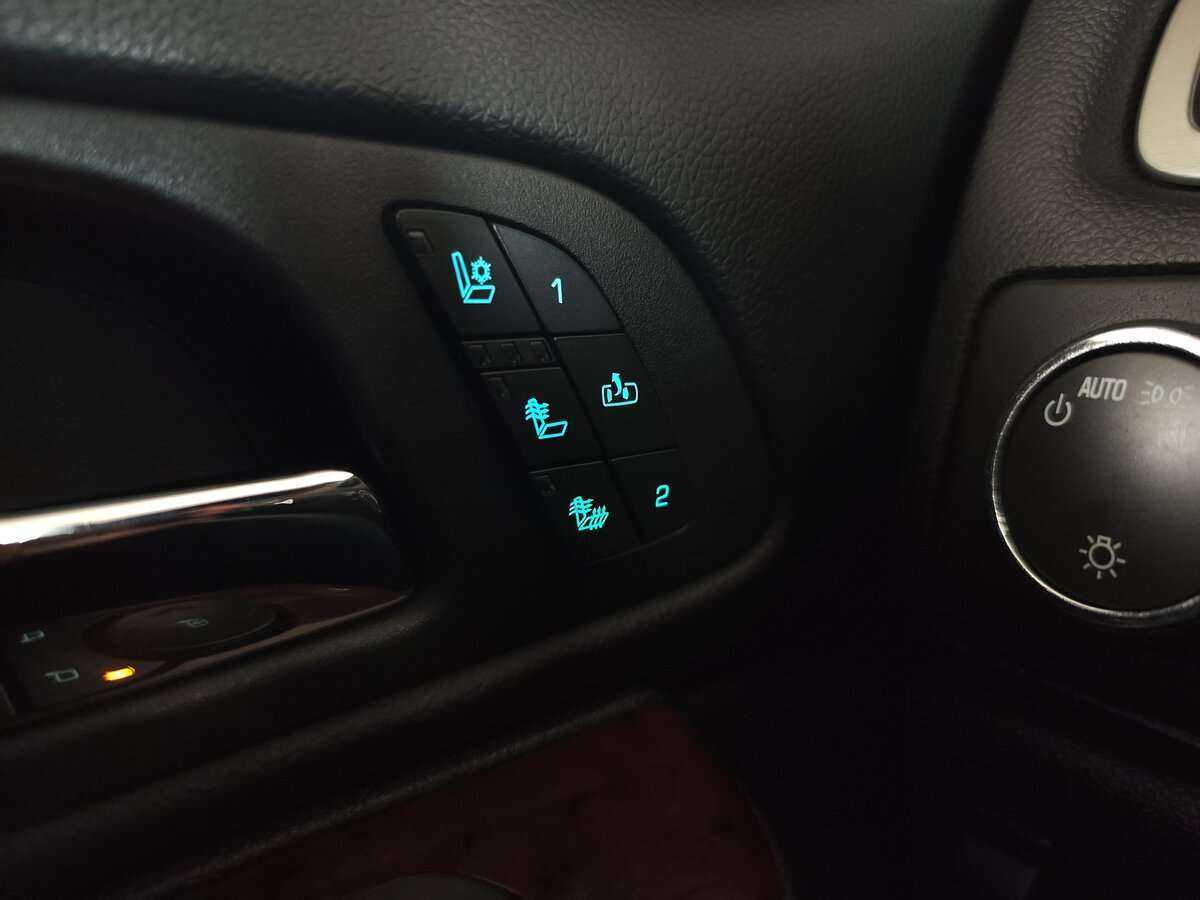 Chevrolet Tahoe 6AT, 2012 Фото №14