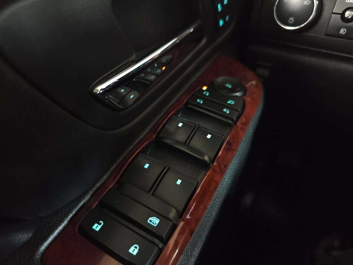 Chevrolet Tahoe 6AT, 2012 Фото №30