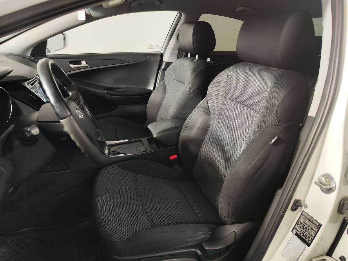 Hyundai Sonata, 2011 - 238 000 км. | Фото №7